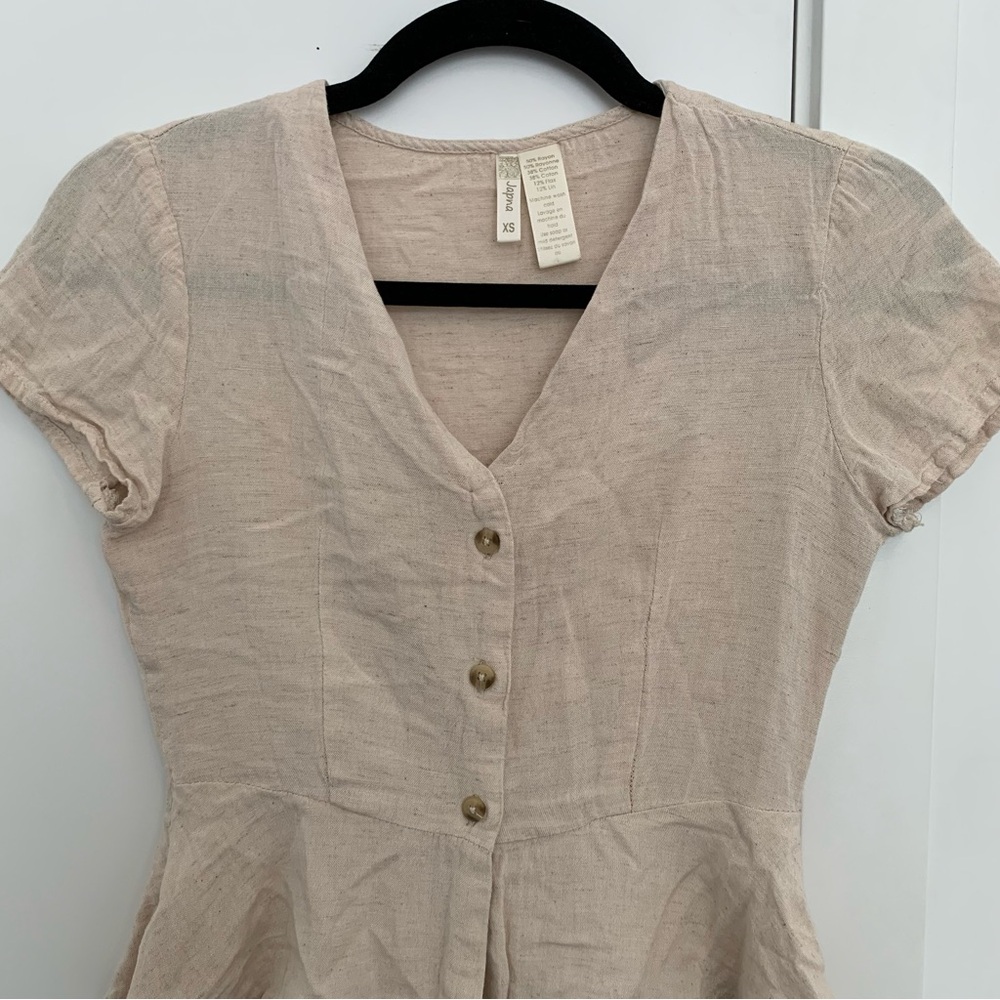 Linen Blend Peplum Button-Front Top - Picture 3 of 6